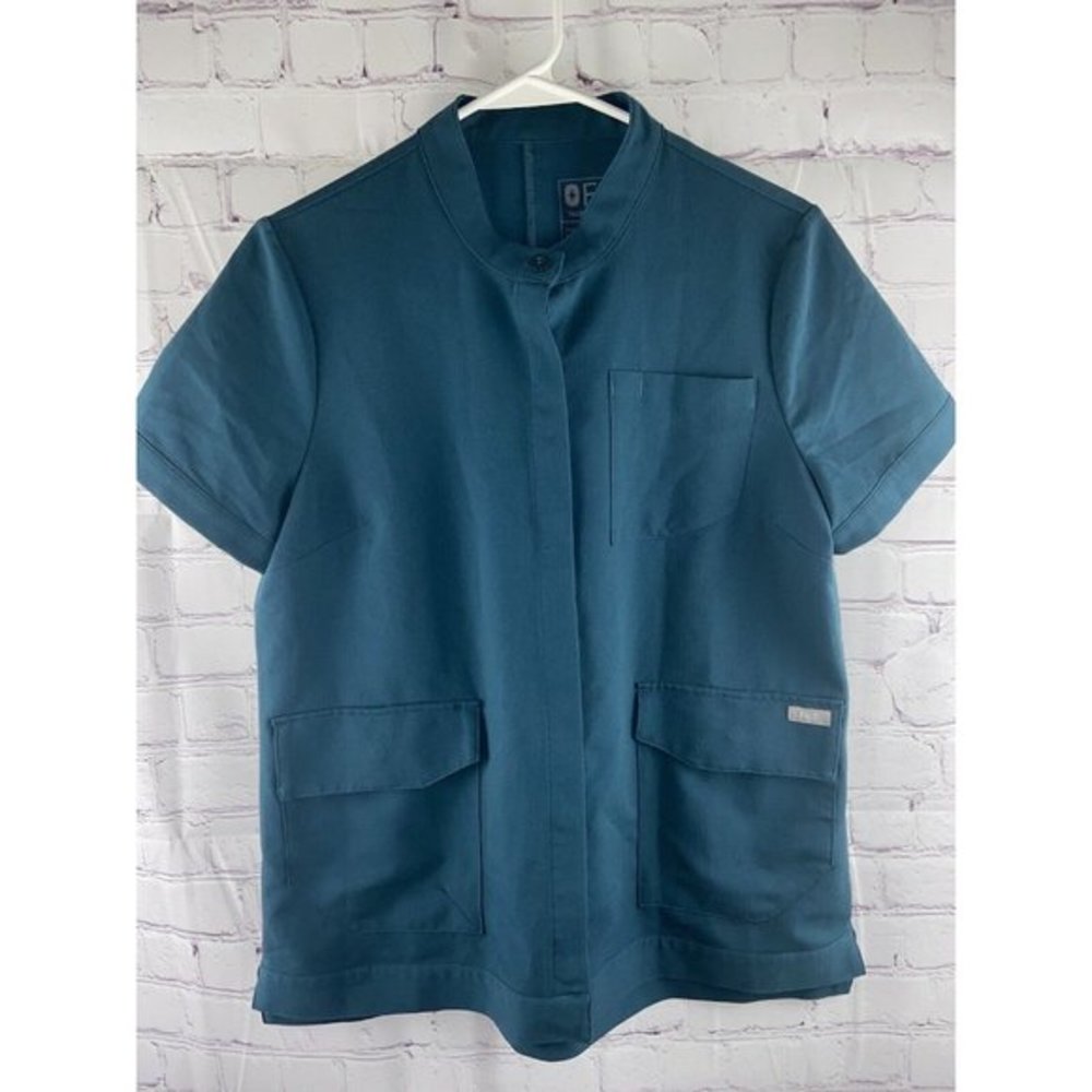 FIGS Women's Technical‎ Collection Scrub Top Size Small Teal Button Up